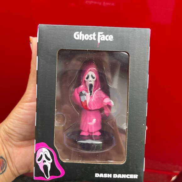 Pink. Ghost Face, Ghost Face & Terrifier Trio  figurines - Picture 2 of 6